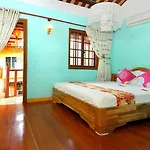 Nha Lan Homestay