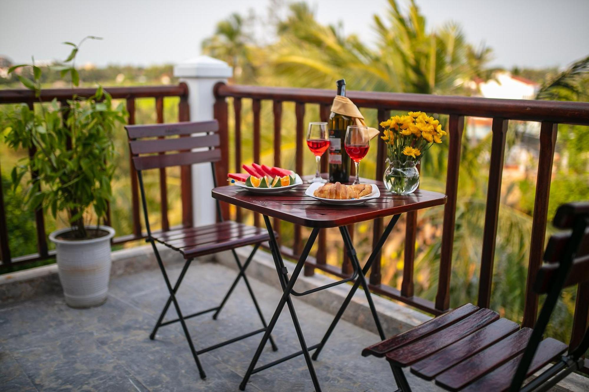Riverside & Acomodação com café da manhã  4*