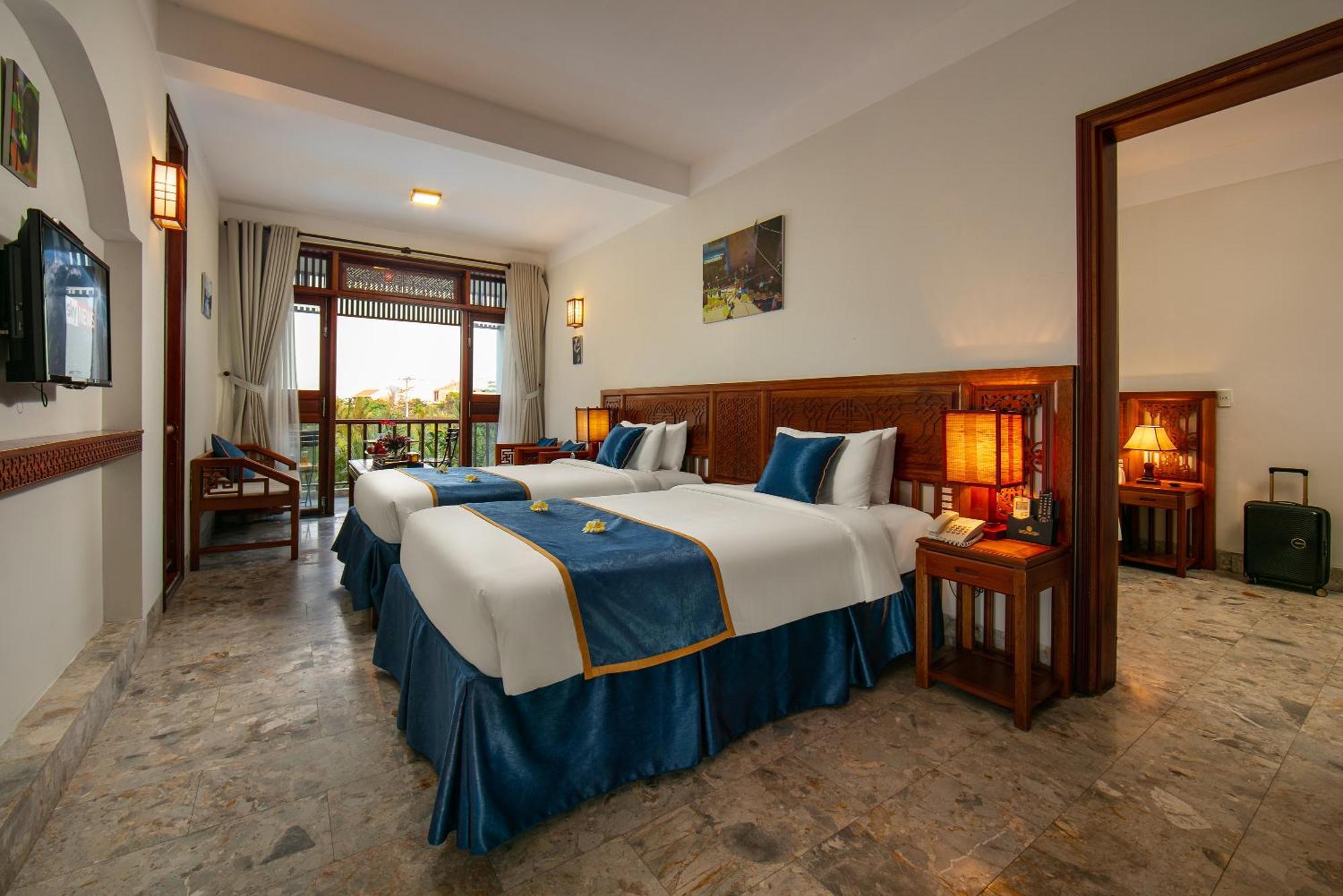 Acomodação com café da manhã  Riverside & 4*