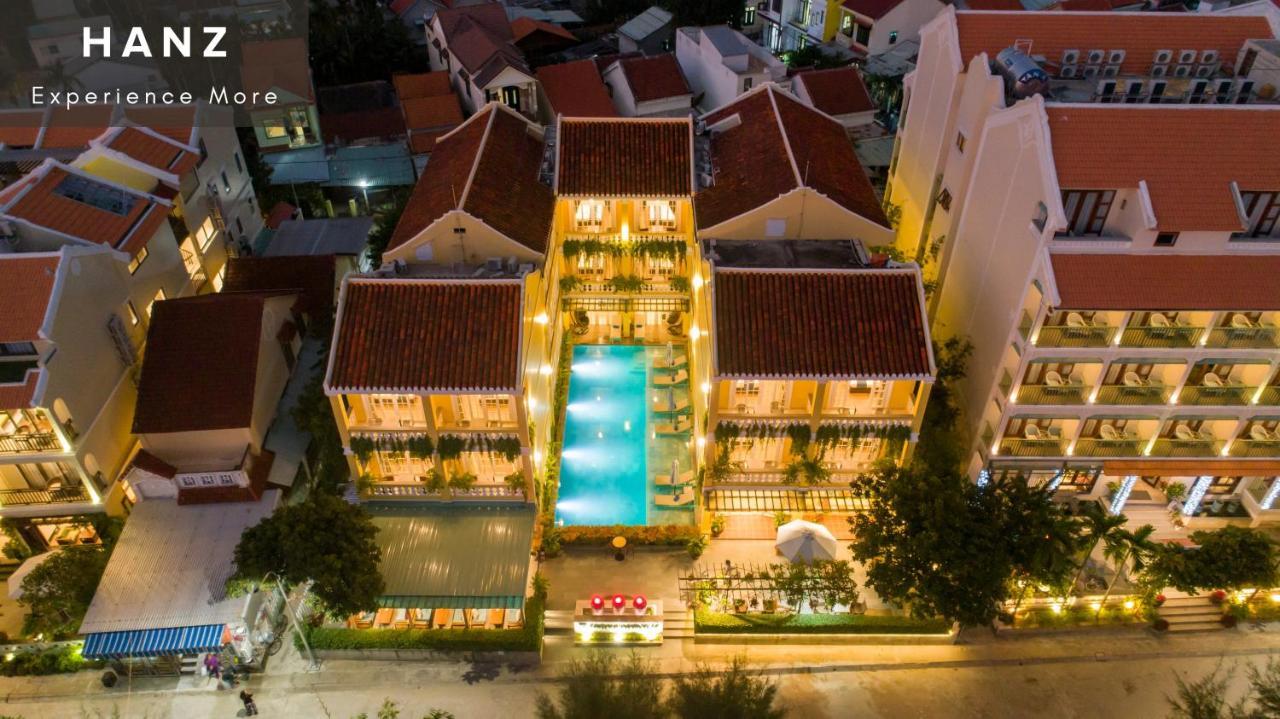 Hanz Triple Riverside Villa Hoi An Villa
