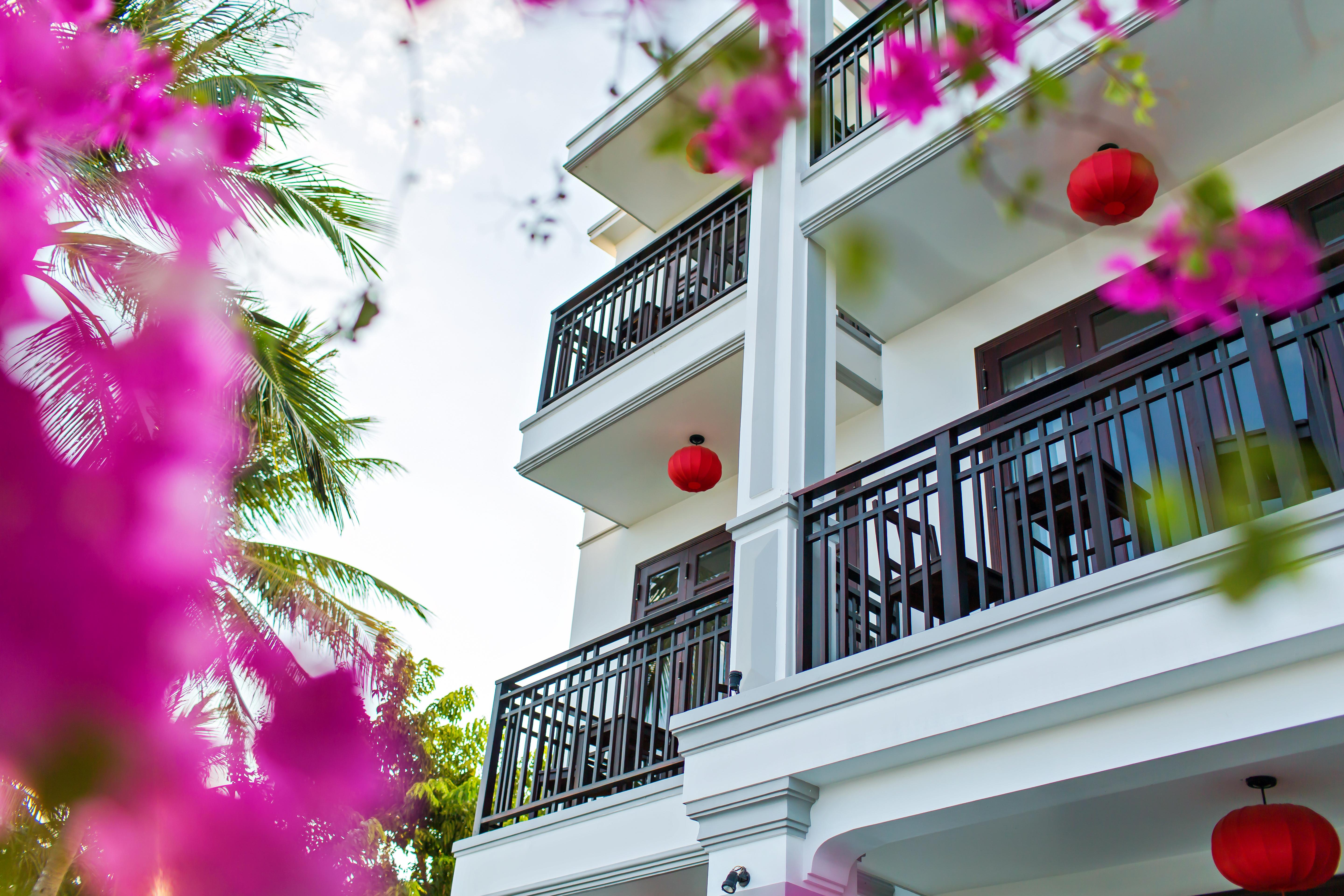 Pearl River & Hoi An