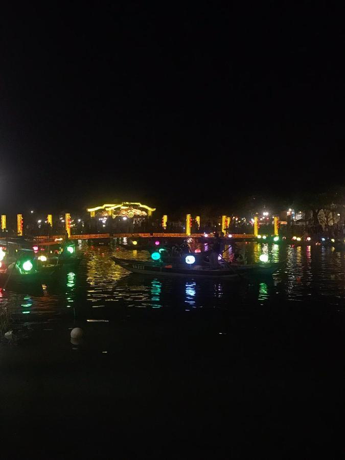 Red Lotus Homestay & Homestay Hoi An