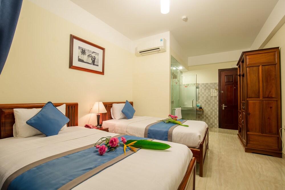 Prince Hotel 3*