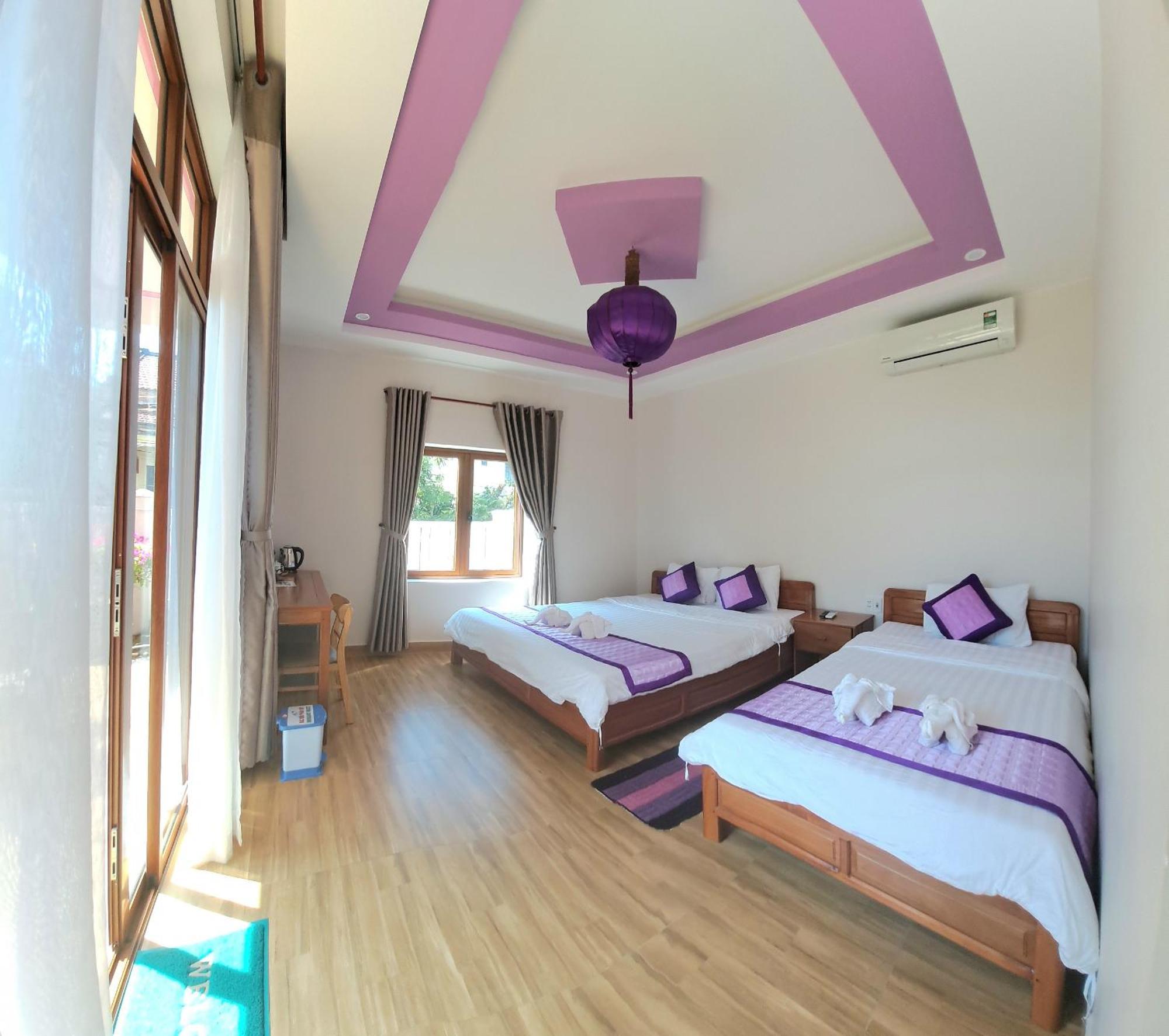 Homestay Pink House *
