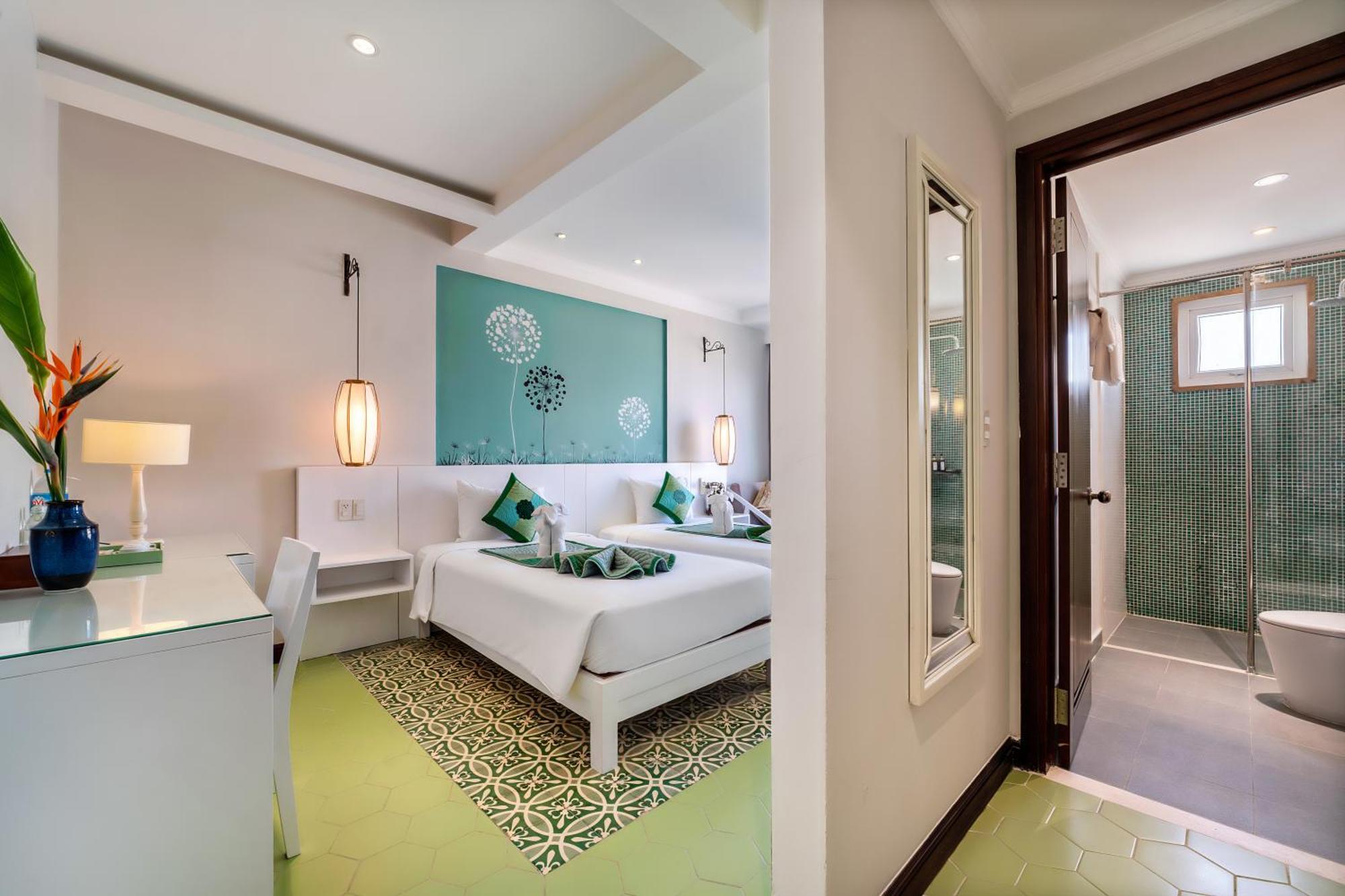 Lantana Boutique Hotel 4*