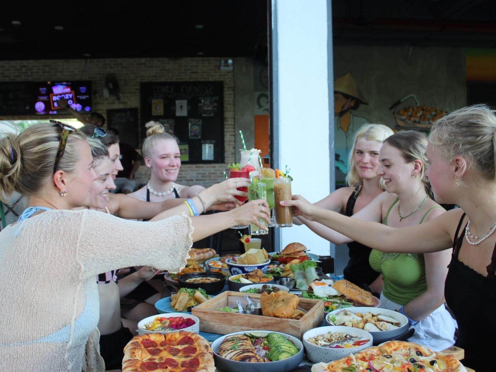 Vietnam Backpacker -