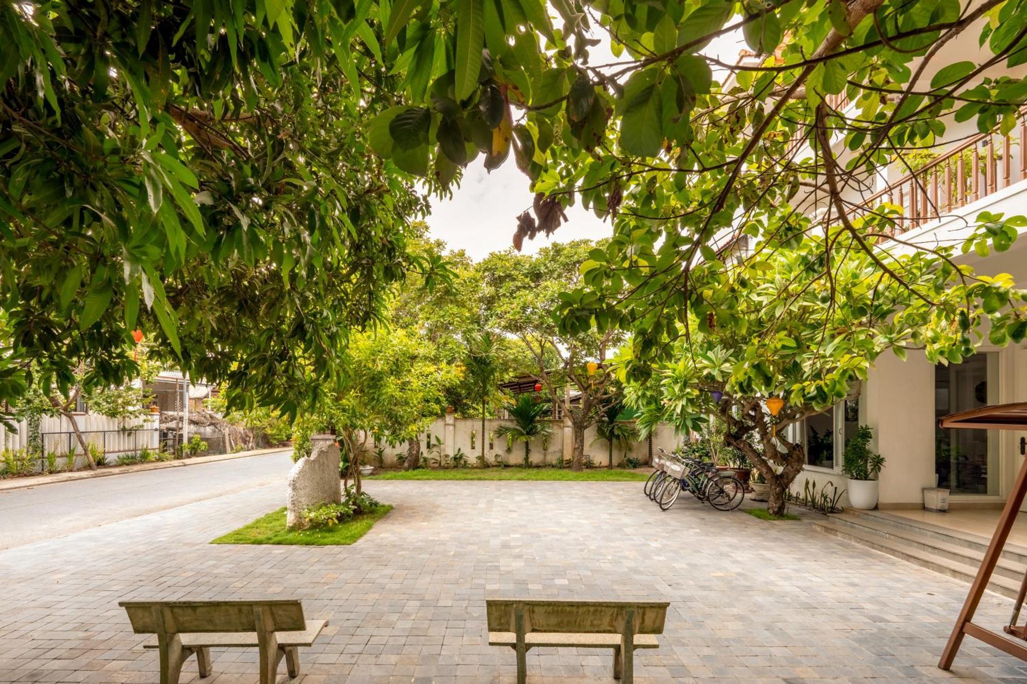 Palmy Villa *