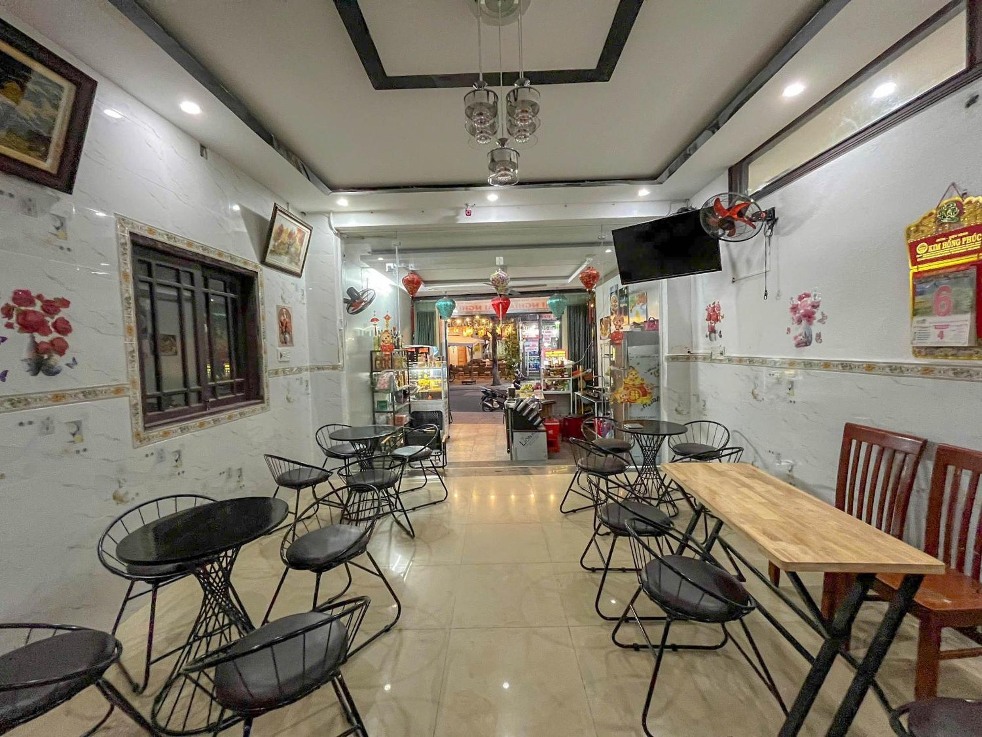Hotel Ai Nghia - Banh Mi Hoi An