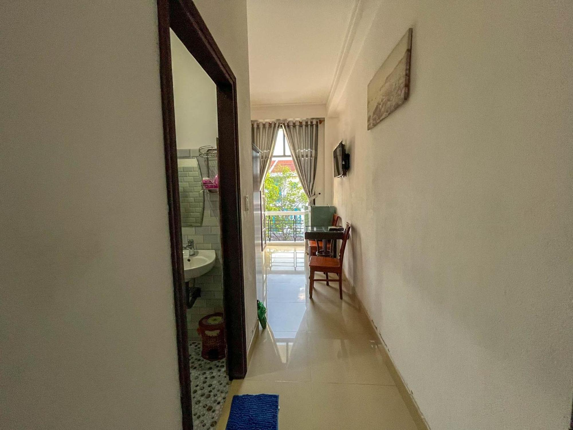 Hotel Ai Nghia - Banh Mi