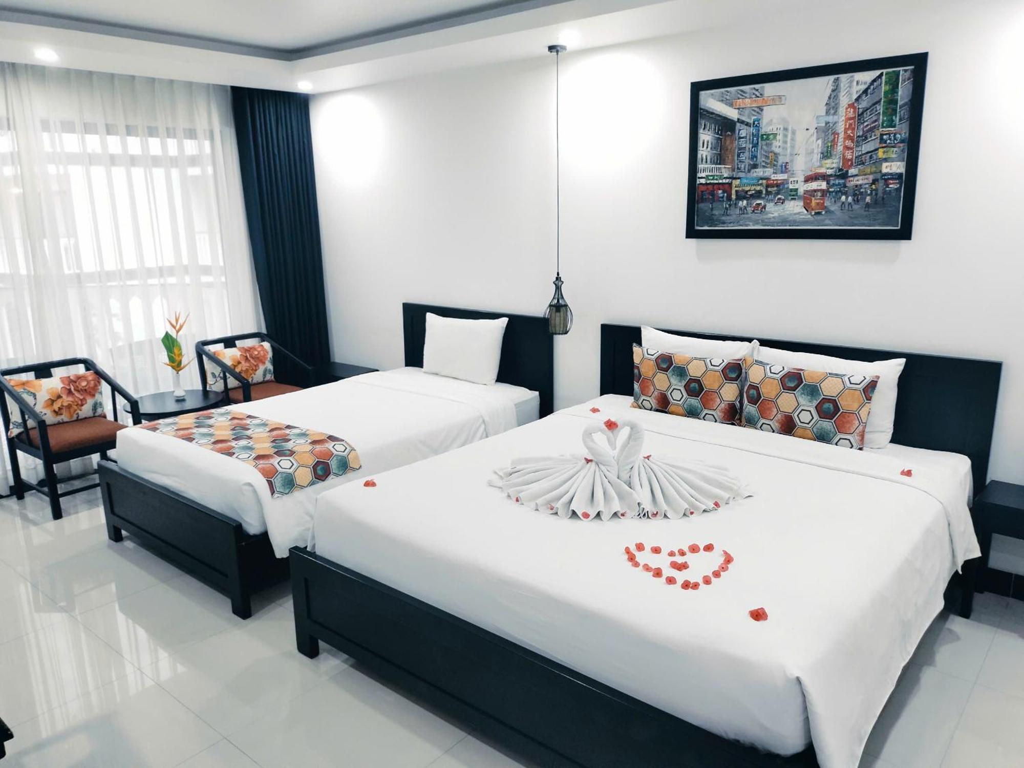 Gem Riverside Hotel 4*