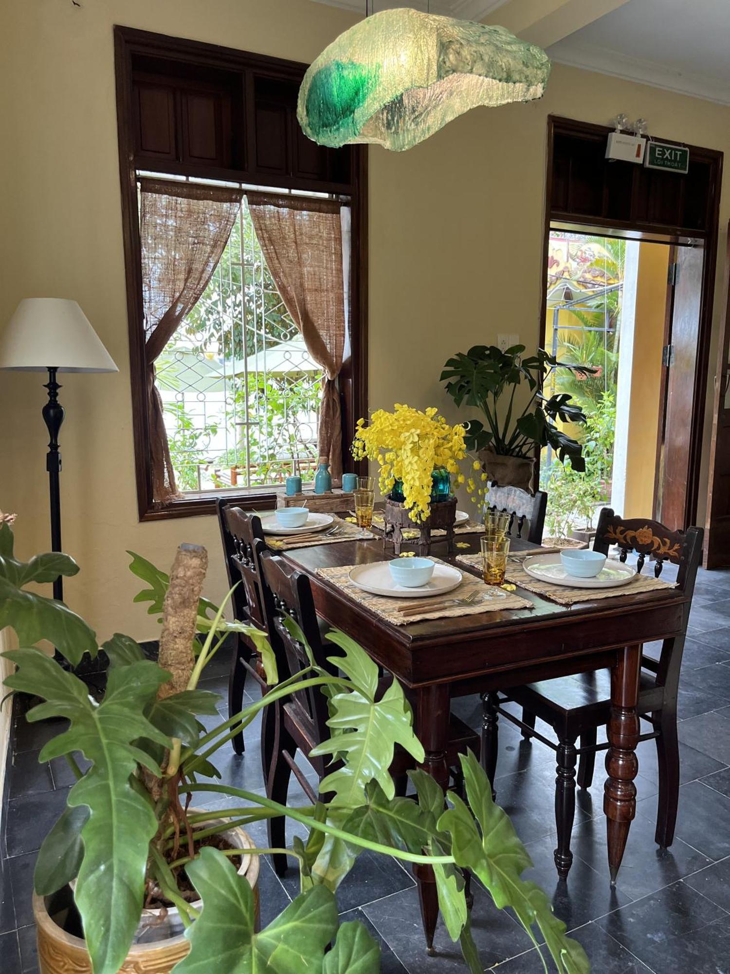 Hotel Pao Homes - Riverside House