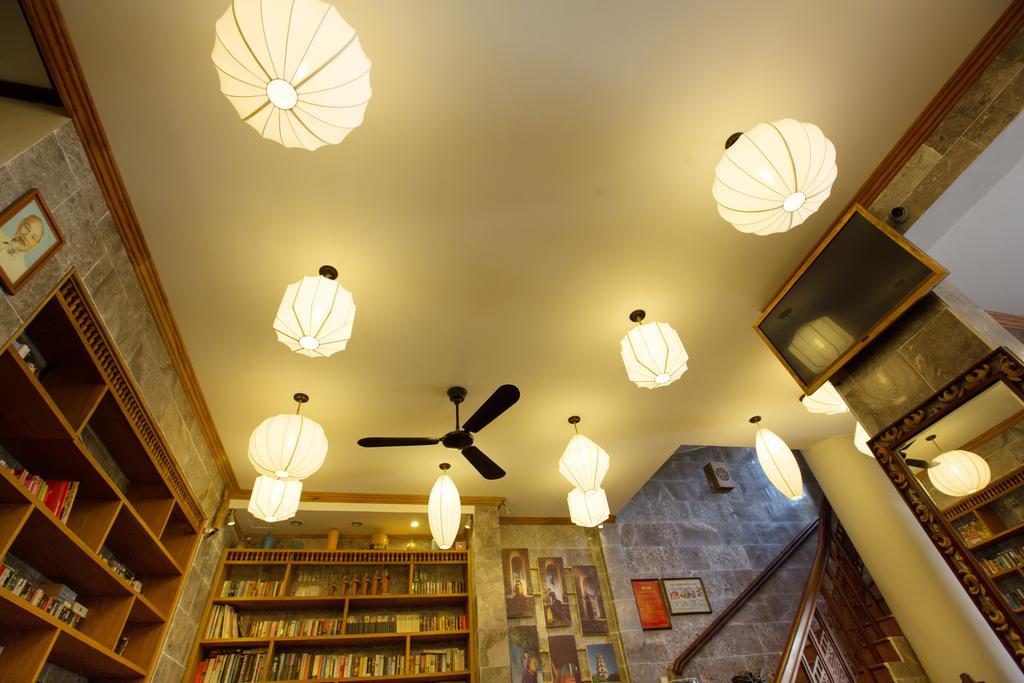 Hotel Pho Library 2*
