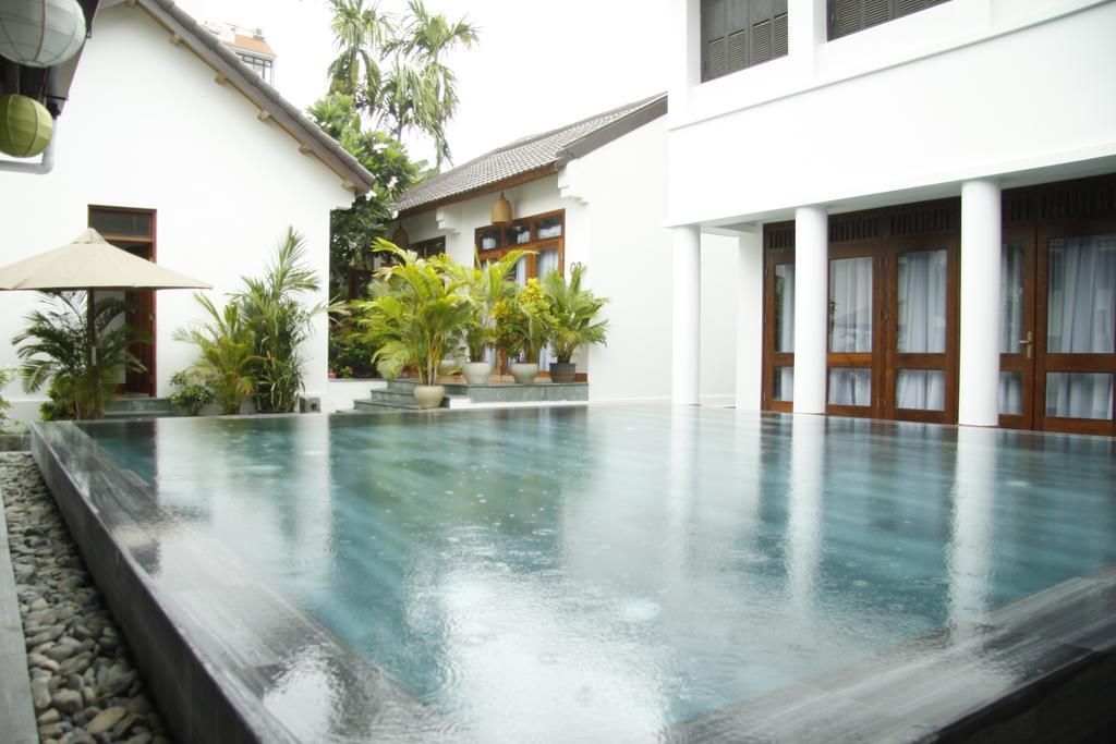 Villa Hoa Co 2 *