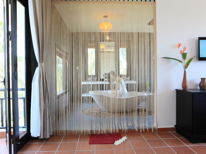 East West Villa *