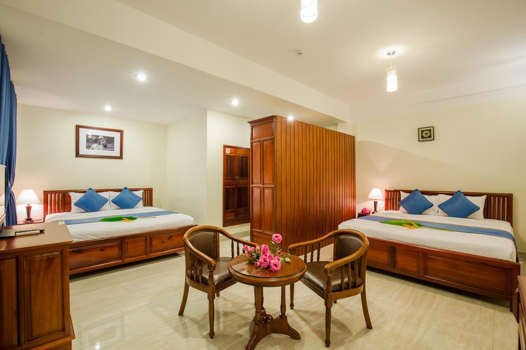 Prince Hotel Hotel