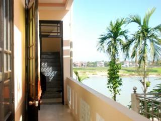 Homeland River Homestay