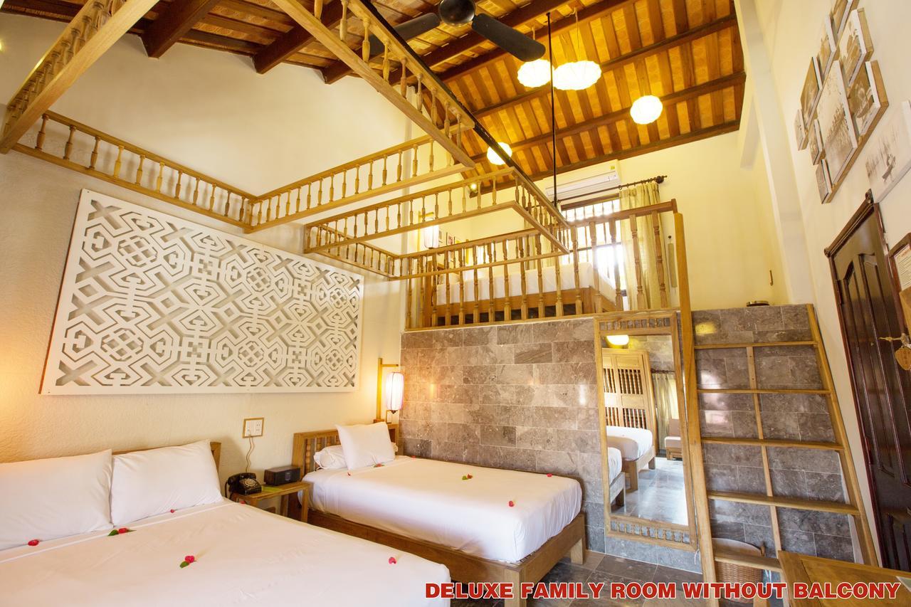 Pho Library Hotel