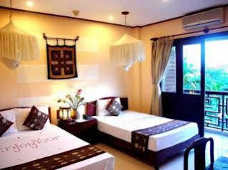 Pho Library Hotel 2*