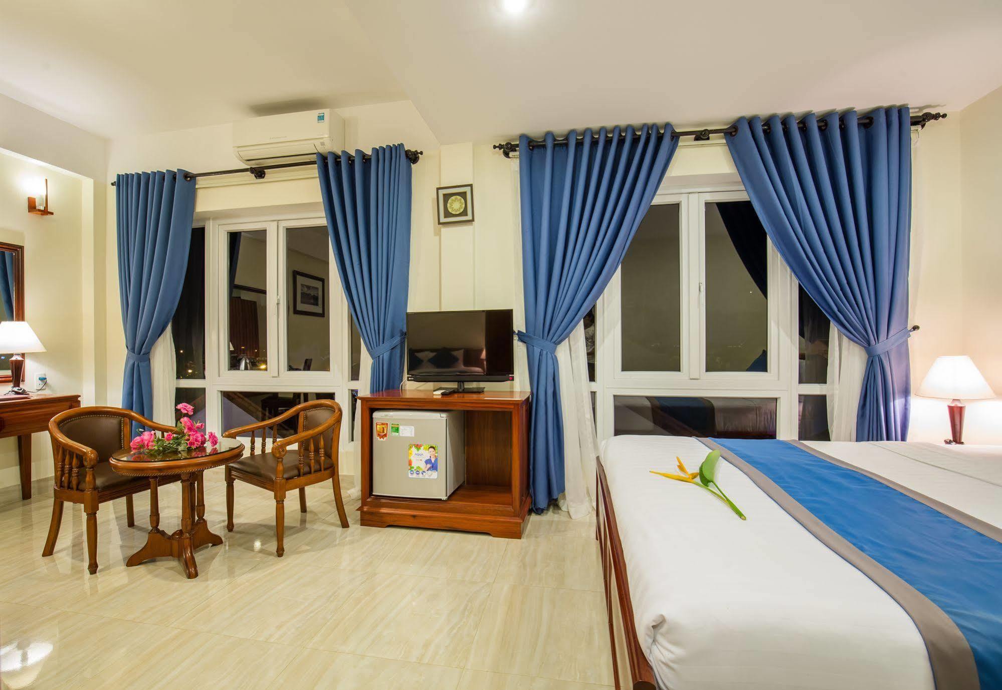 Prince Hotel Hotel 3*