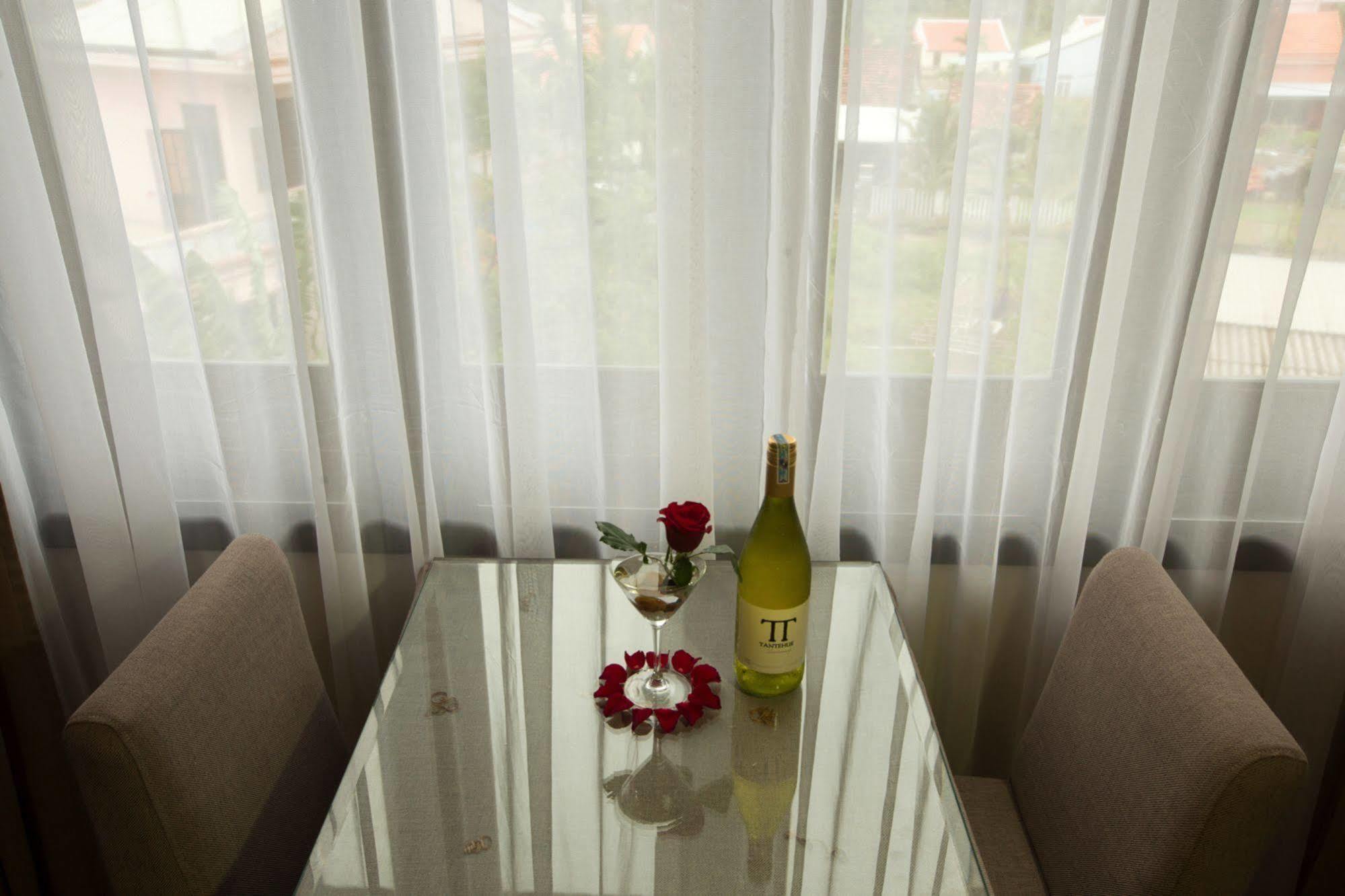 East West Villa *