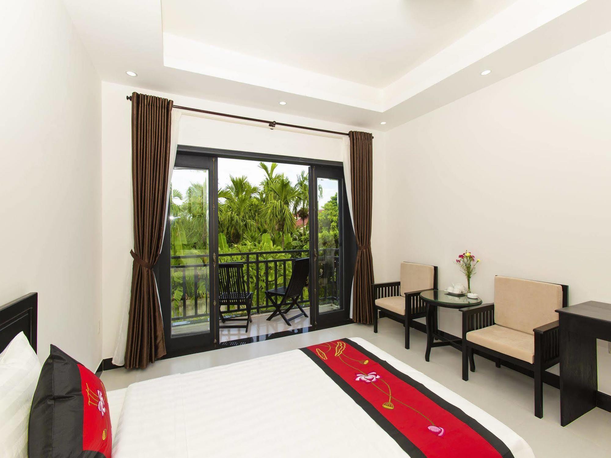 Hotel Hideaway