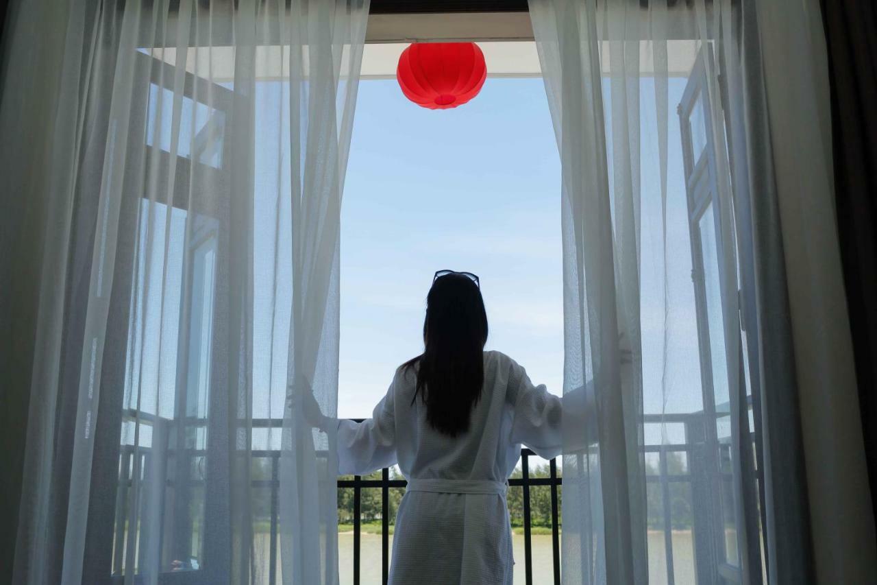 Pearl River & Hotel Hoi An