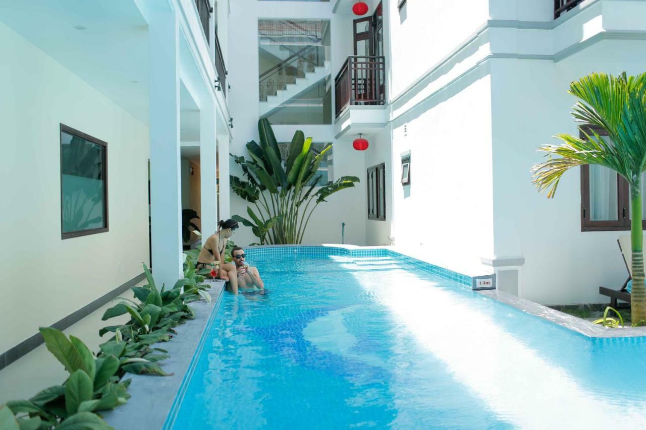 Pearl River & Hotel 4*