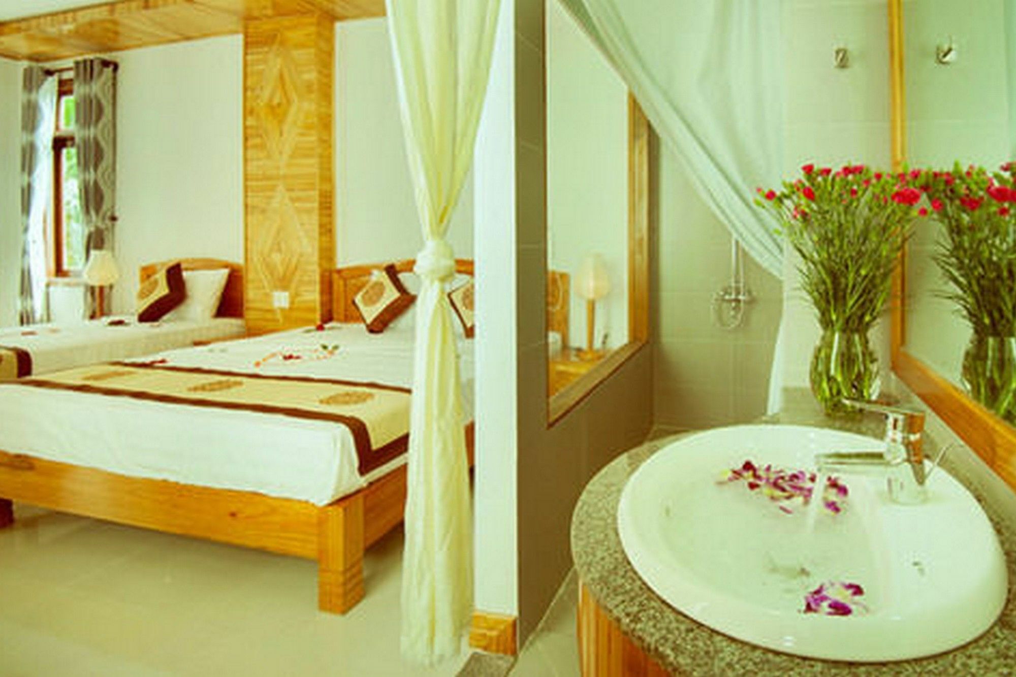 Riverside Plum Garden * Hoi An