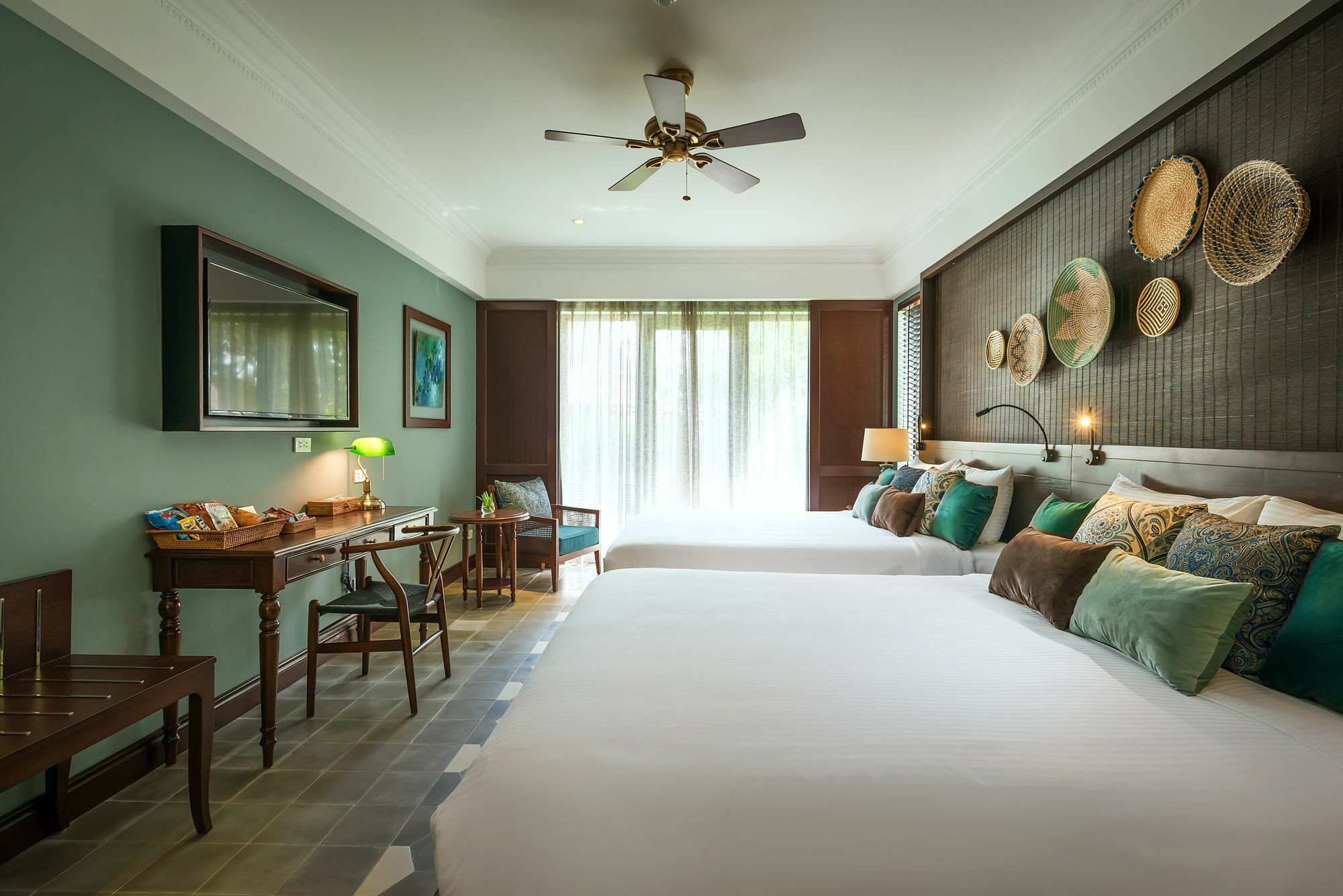Aira Boutique & 4*