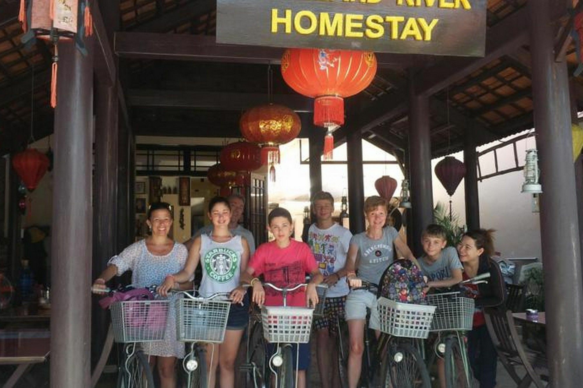 Homestay Homeland River *