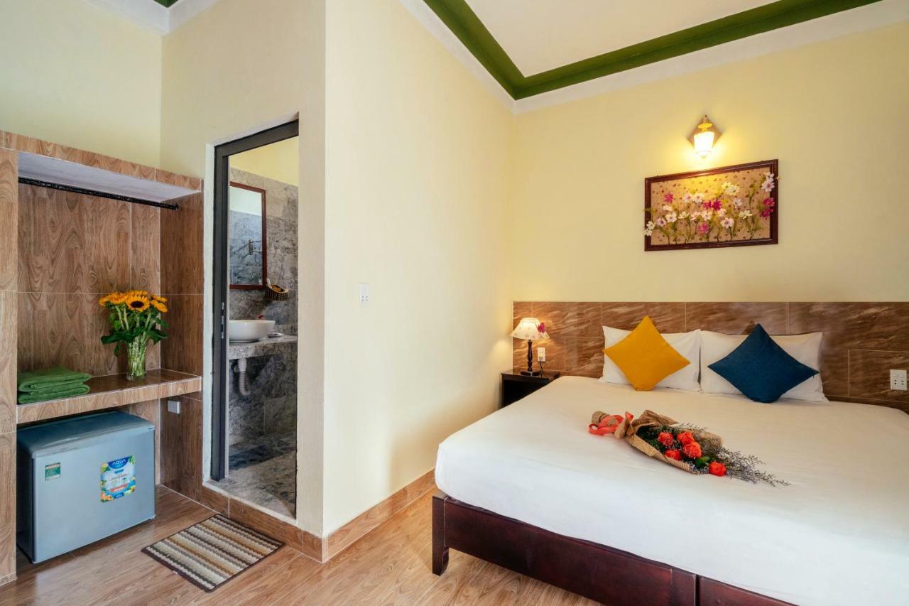 And Homestay