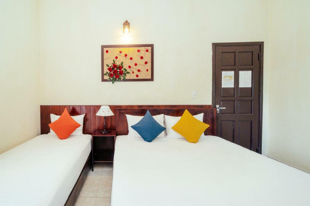 And Homestay *