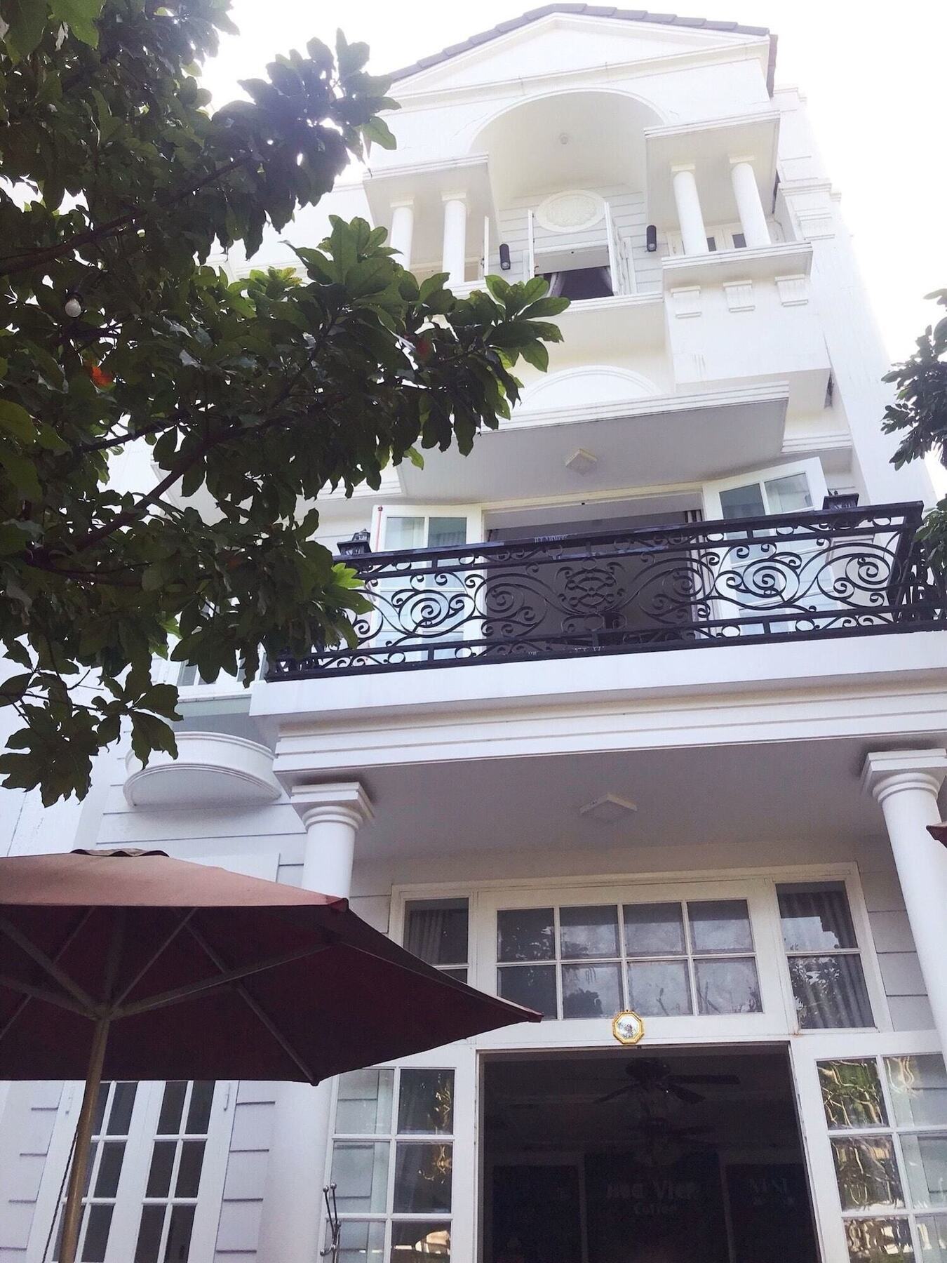 Biệt thự Cochi *