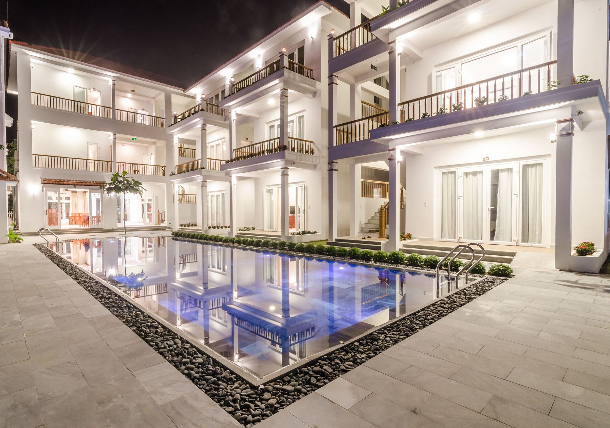 Palmy Villa