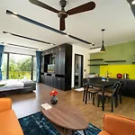 Primrose Boutique Villa & Apartments