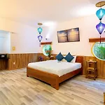 An Bang beach Happy Village