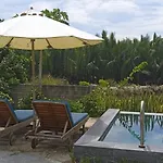 Lakeview Villa Homestay