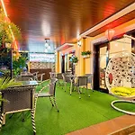 Golden River Hotel
