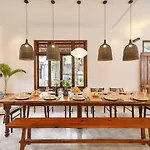 Villa De Exotica - Vesta Collections