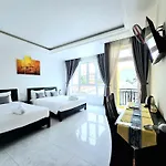 Flamingo Villa Homestay - Big Rooms With Balcony - Close To Hoi An Old Town 200M & Temple Bridge - Large Outside Pool For Sun Bathing