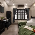 Old Town Hotel