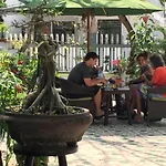 Apricot Homestay