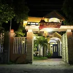 Villa Riverview