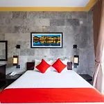 Oyo 467 Hoi An Twin Lake Villa