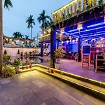 Sunny Riverside Homestay
