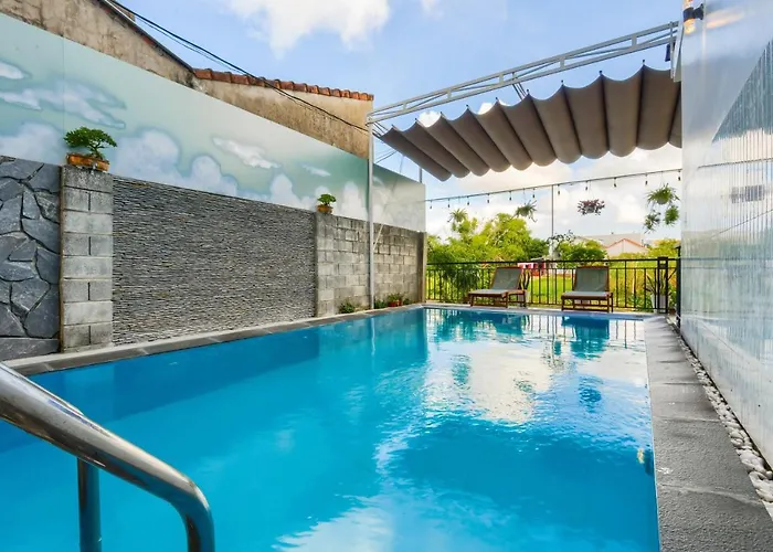 Gió Chiều Homestay - Thôn quê 2 mặt sông có bể bơi