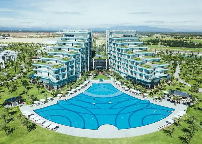 Vinpearl Resort&Golf Nam Hoi An
