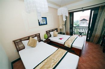 Kiki Hostel & Pool Club