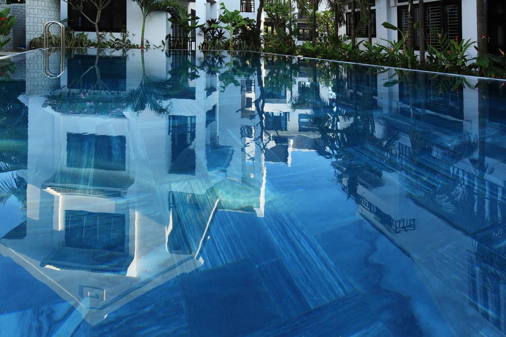 Biệt thự East West *