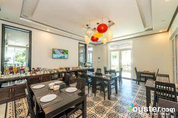 Golden Bell Backpacker Hotel&pool Bar Villa Hoi An